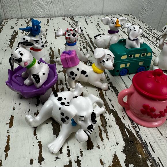 McDonald’s 101 Dalmatian Happy Meal Toy Bundle Lot of 10 Bus Umbrella Christmas - Picture 5 of 6